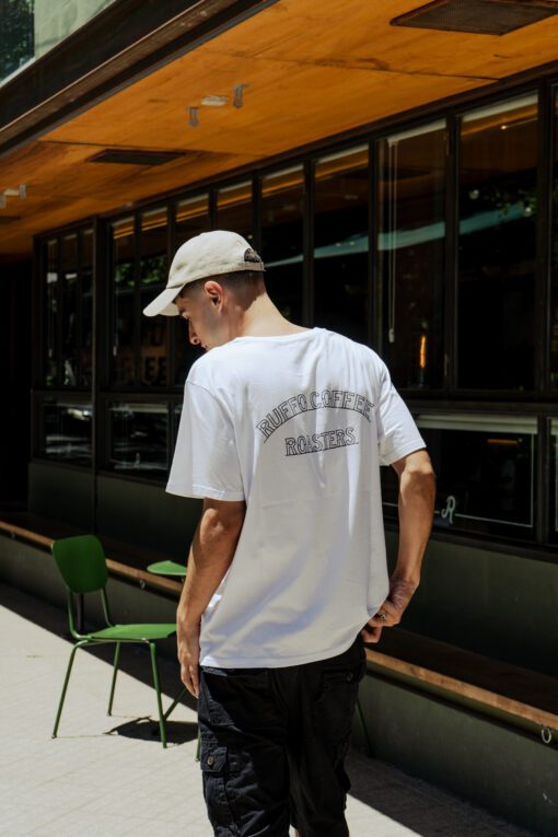 Remera Blanca Roaster Ruffo